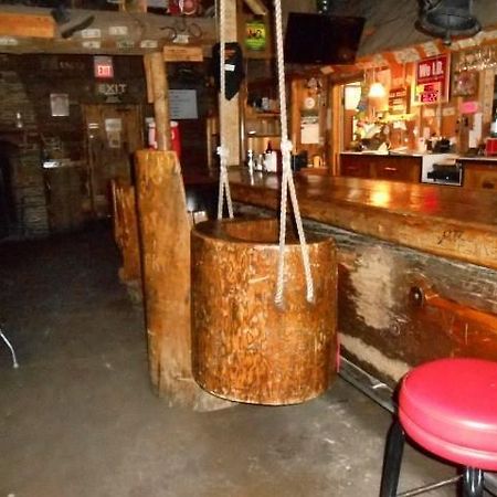 Мотель The Jack Saloon Lolo Номер фото